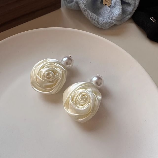 Floral Faux Pearl Hair Clip