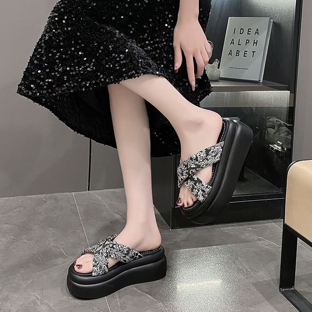 Platform Floral Jacquard Slide Sandals