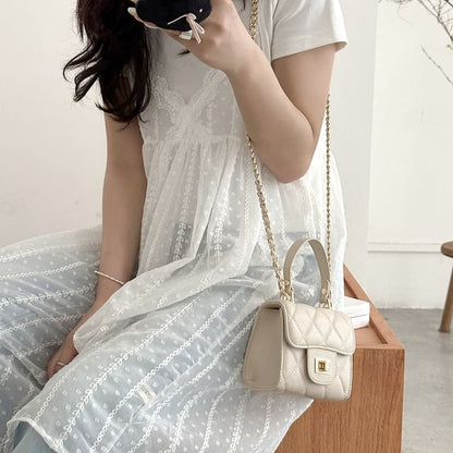 Strap Quilted Flap Chain Crossbody Bag