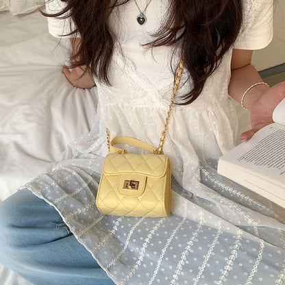 Strap Quilted Flap Chain Crossbody Bag