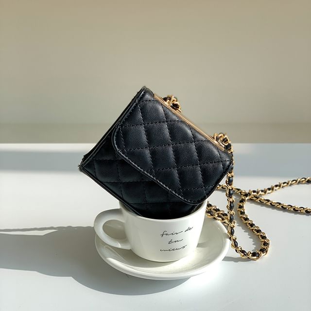 Chain Strap Quilted Flap Crossbody Bag