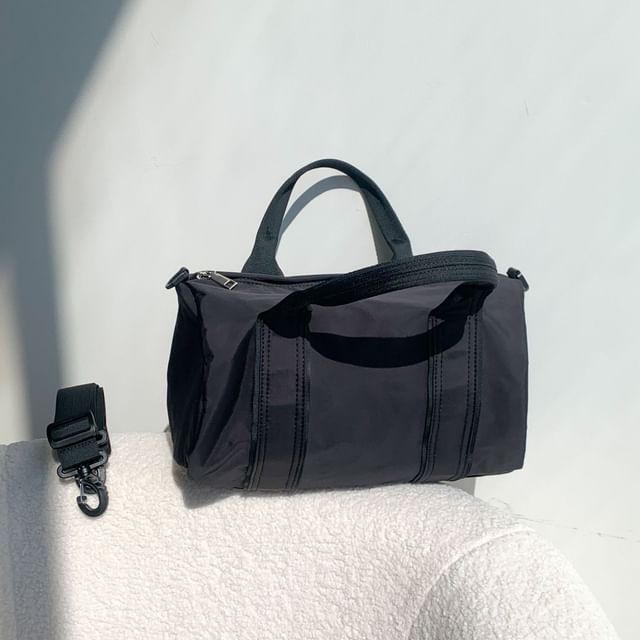 Plain Nylon Barrel Bag