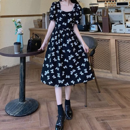 Short-Sleeve Square Neck Bow Print Panel Tie Back Midi A-Line Dress