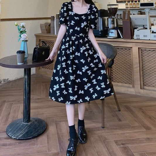 Short-Sleeve Square Neck Bow Print Panel Tie Back Midi A-Line Dress
