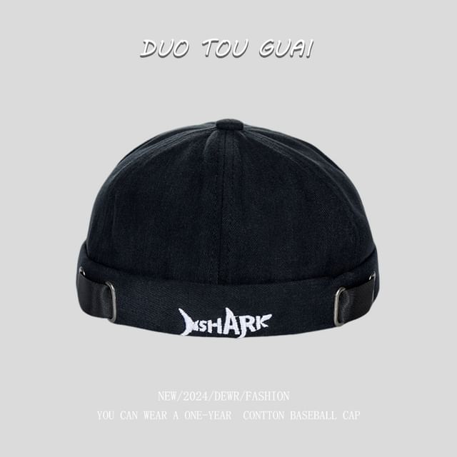 Lettering Hat Brimless Embroidered