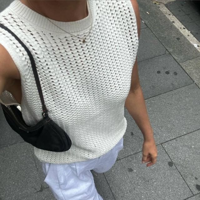 Sleeveless Round Neck Plain Knit Top