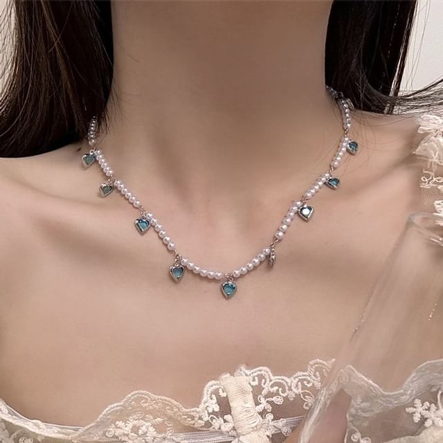 Heart Fringed Faux Pearl Choker