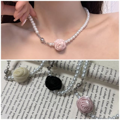 Floral Faux Pearl Necklace