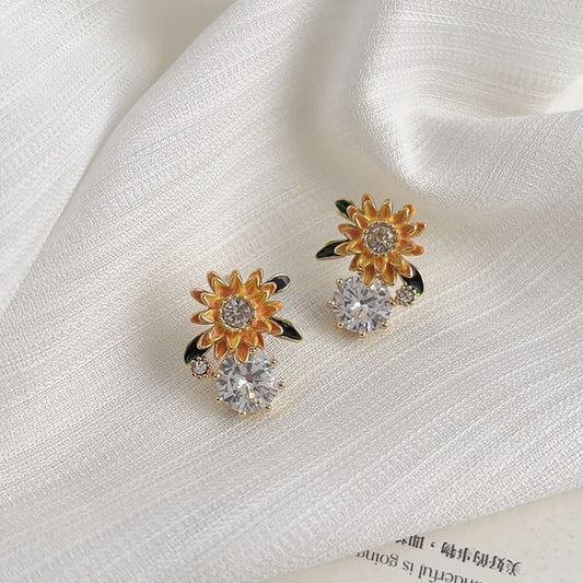 Rhinestone Enamel Flower Stud Earring