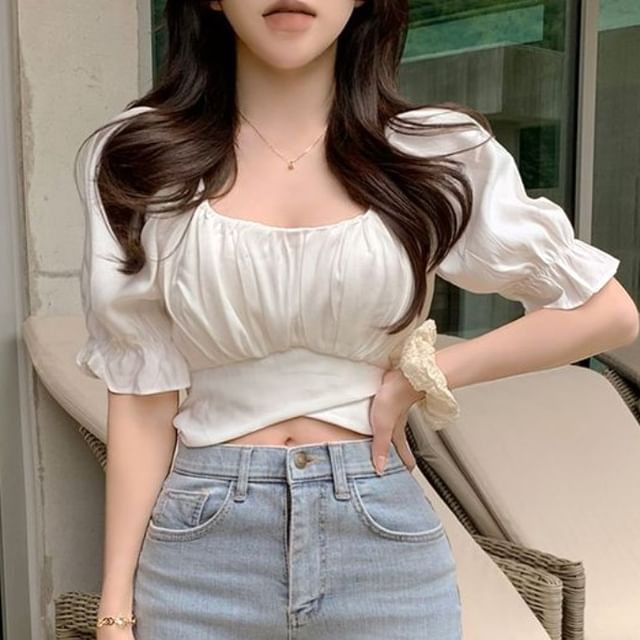 Puff-Sleeve Plain Asymmetrical Cropped Blouse