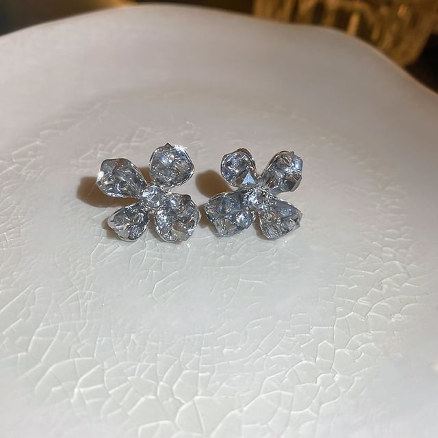 Faux Pearl / Butterfly / Floral Faux Crystal Alloy Stud Earring (Various Designs)