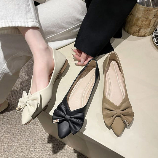 Bow Pointy Flats