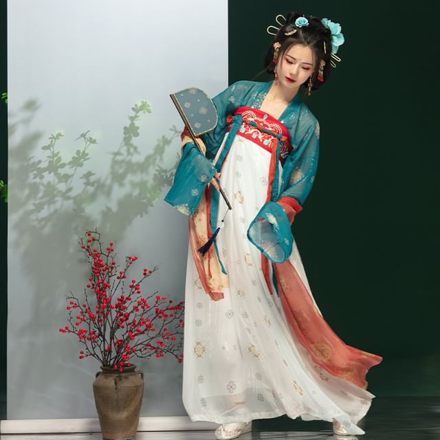 Traditional Chinese Print Costume Set