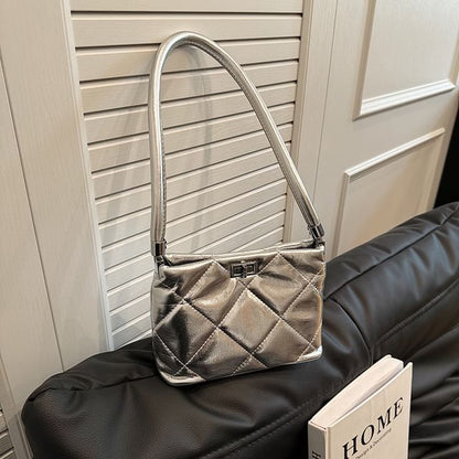 Quilted Twisted Bucket Bag