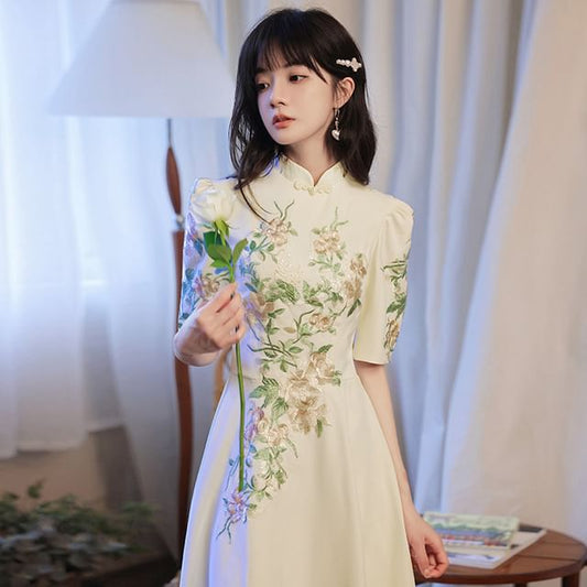Short-Sleeve (Various A-Line Designs) Embroidered Floral Evening Gown