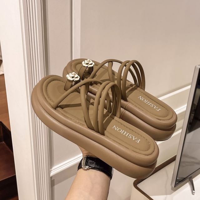 Toe Loop Strappy Platform Slide Sandals