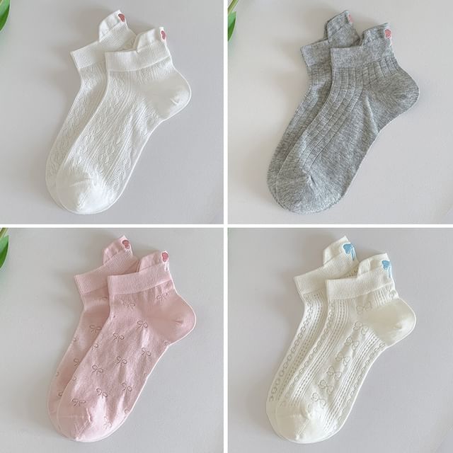 Bow Embroidery Socks Set