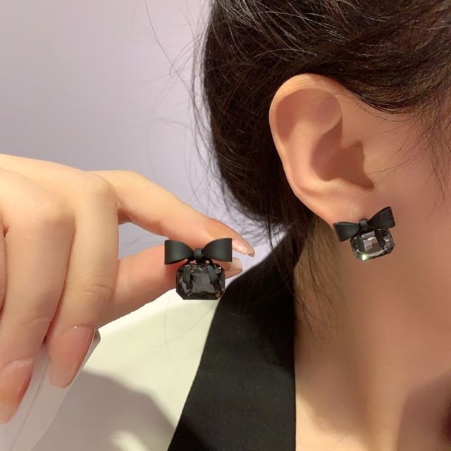 S925 Black-Bow Gem Earrings