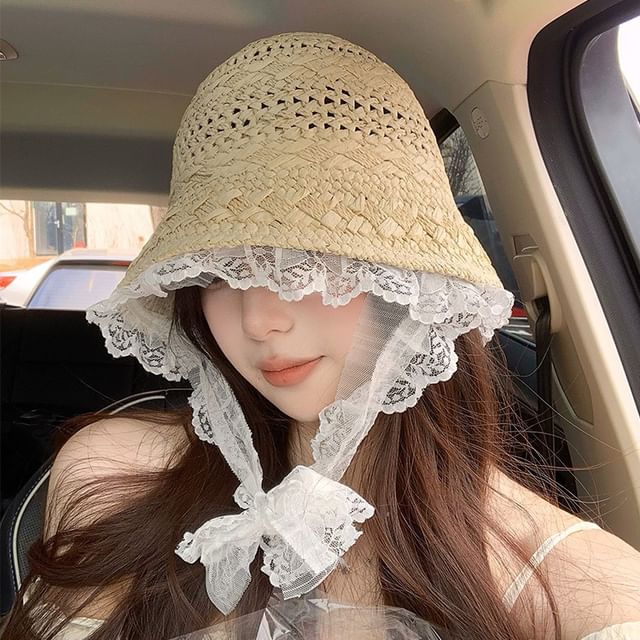 Lace Trim Straw Bucket Hat