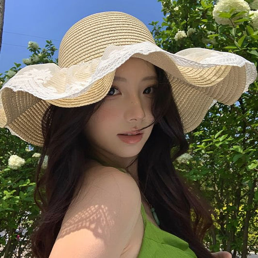 Lace Panel Straw Sun Hat