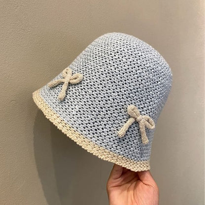 Bow Contrast Trim Knit Cloche Hat