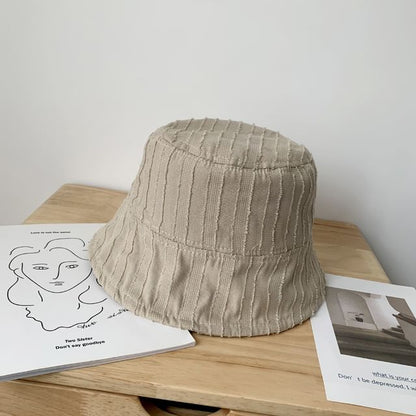 Plain Frayed Bucket Hat