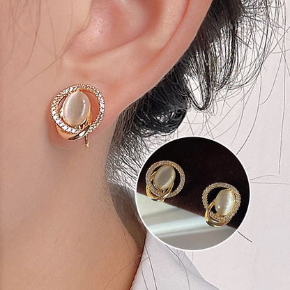 Rhinestone Alloy Ear Cuff