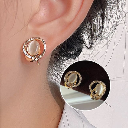 Rhinestone Alloy Ear Cuff