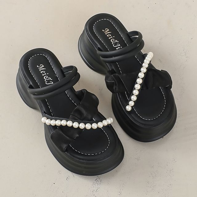 Platform Cross Strap Faux Pearl Accent Ruched Sandals