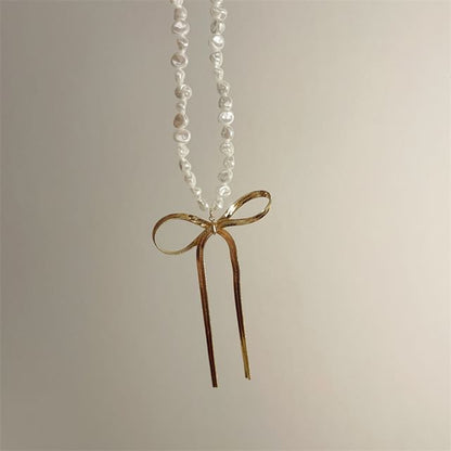 Bow Faux Pearl Choker