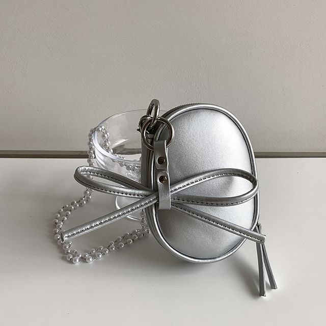 Set: Faux Pearl Strap Plain Faux Leather Crossbody Bag + Bag Charm