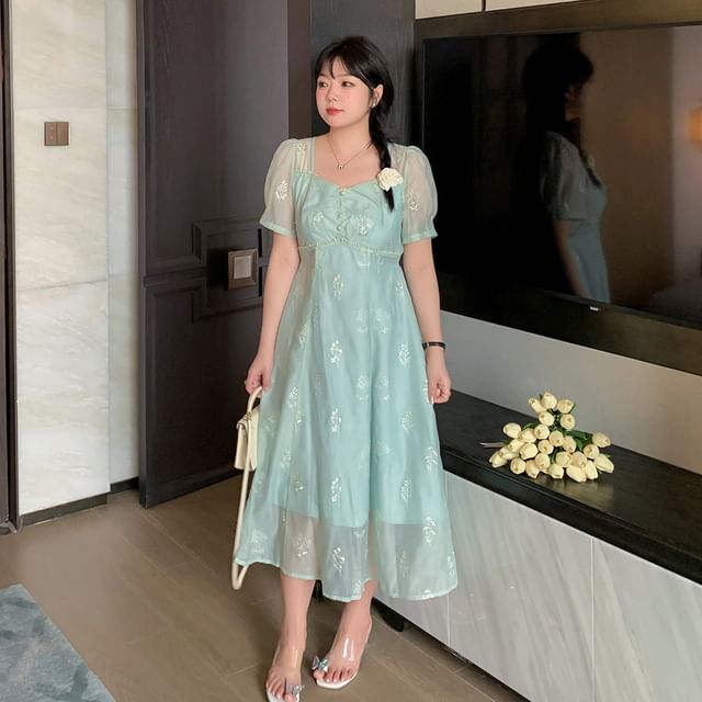 Plus Size Embroidered Mesh Puff Sleeve Square Neck Midi A-Line Dress