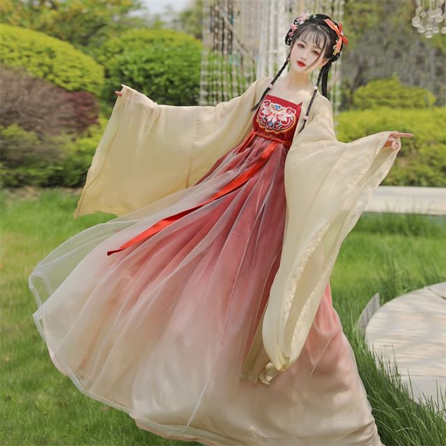 Set: Floral Embroidered Hanfu Maxi Dress + Light Jacket