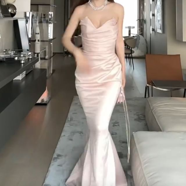 Strapless V-Neck Plain Ruched Midi Sheath Cocktail Dress