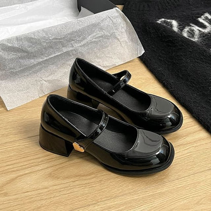 Chunky Heel Heart Buckle Mary Jane Shoes