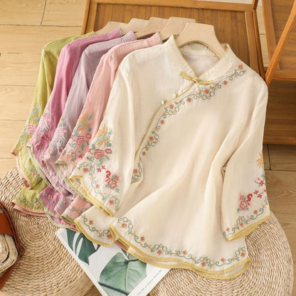 Elbow-Sleeve Flower Embroidered Blouse