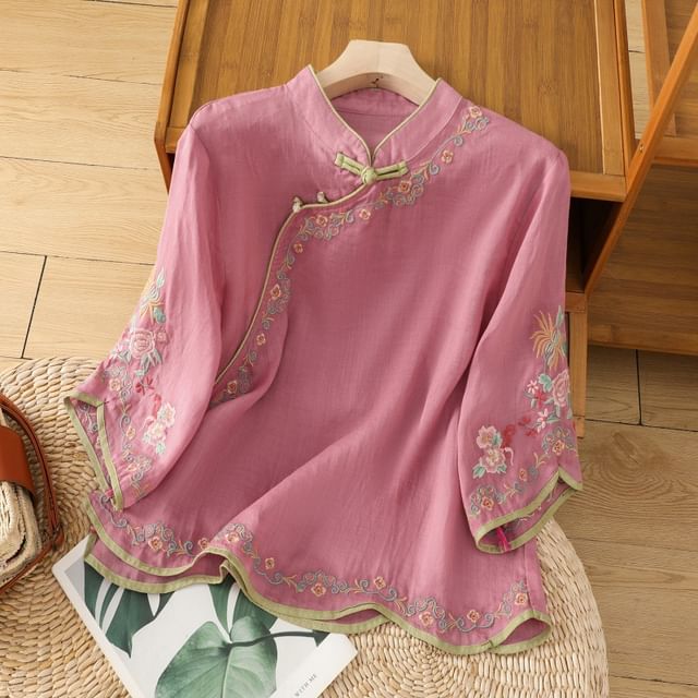 Elbow-Sleeve Flower Embroidered Blouse