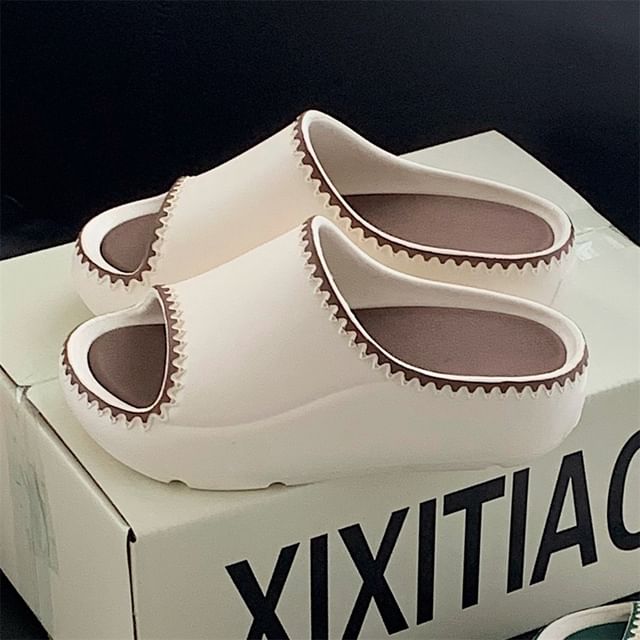 Platform Wavy Edge Slide Sandals
