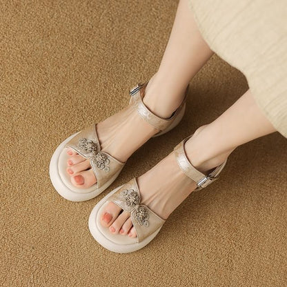 Platform Frog Closure Sandals