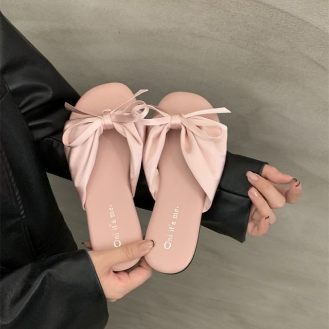 Plain Bow Accent Satin Flats