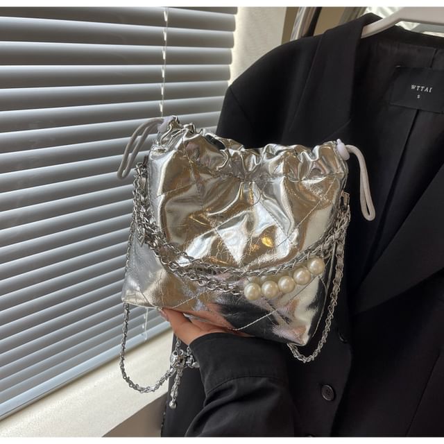 Chain Strap Quilted Bucket Bag