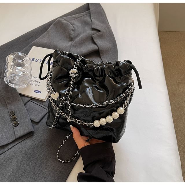Chain Strap Quilted Bucket Bag
