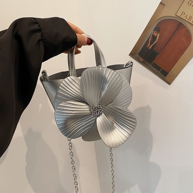Set: Chain Strap Flower Bucket Bag + Pouch