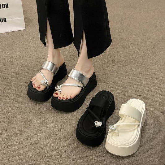 Sandals Platform Loop Heart Rhinestone Toe Slide