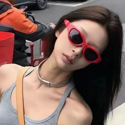 Cat Eye Sunglasses / Case