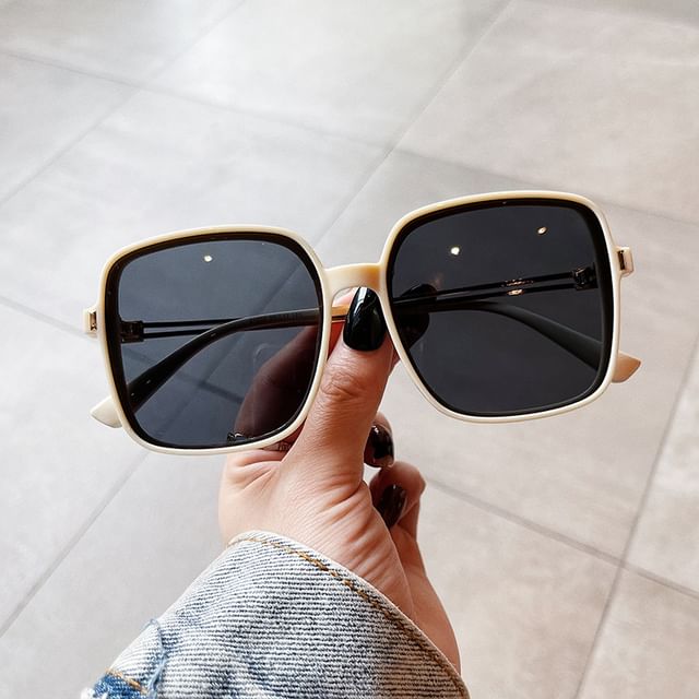 Square Frame Oversized Sunglasses