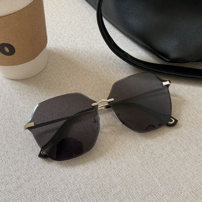 Geometric Frame Oversized Sunglasses