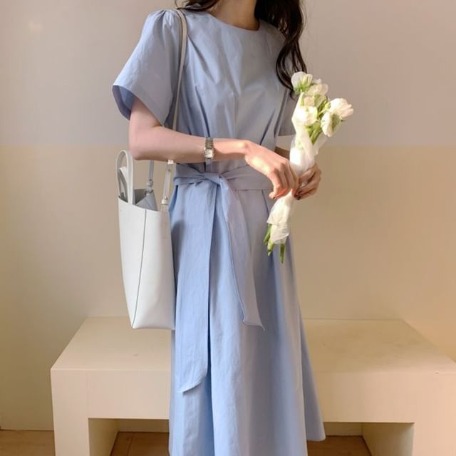 Short-Sleeve Round Neck Plain Sashed Midi A-Line Dress