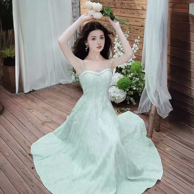 Plain Light Jacket / Spaghetti Strap Patterned Midi A-Line Dress / Set