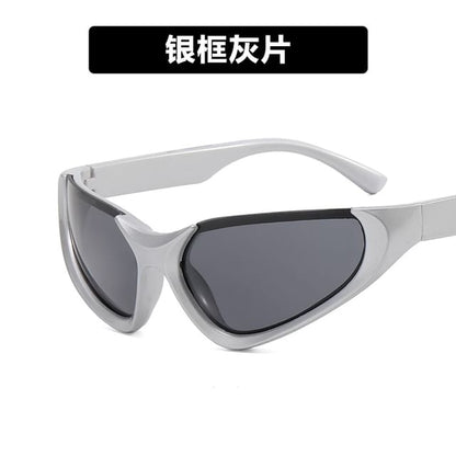 Y3K Futuristic Cat Eye Sunglasses